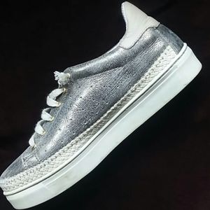 The Flexx Hi Tide Sneaker size 9.5